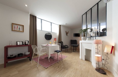 Louhans Apartment | Appart Hotel in Louhans