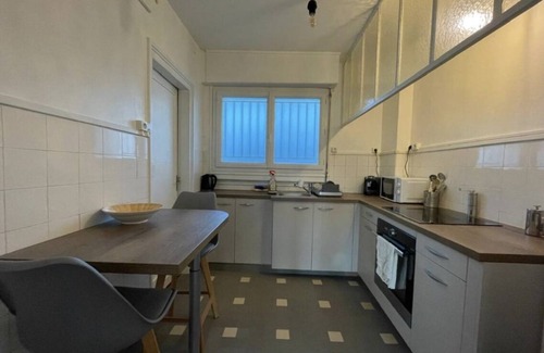 Angouleme Apartment | Appart Lumineux Avec Balcon, vue Imprenable sur Angoulême à 2 pas de la Gare TGV