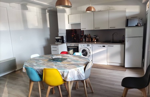 Murat-le-Quaire Apartment | Appart Lumineux en Pleine Nature