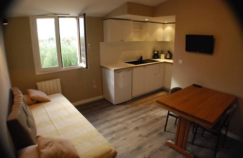 Ennezat Apartment | Appart. Maple (1 bedroom)