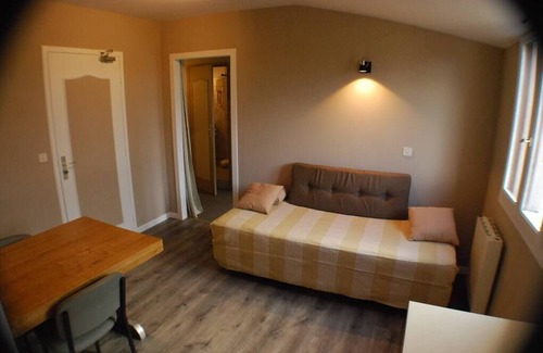 Ennezat Apartment | Appart. Maple (1 bedroom)