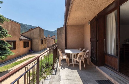 Guillaumes Condo | Appart Proche de Valberg! Terrasse+Salle Activités