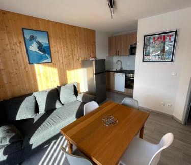 Montgellafrey Apartment | Appart SFL 1650m