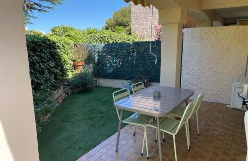 La Madrague Apartment | Appart-St Cyr sur Mer-La Madrague-4pers-Parking