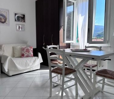 Deiva Marina Apartment | Appartament Victoria between sea and 5 lands