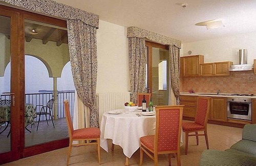 Gardone Riviera Apartment | Appartamenti Borgo
