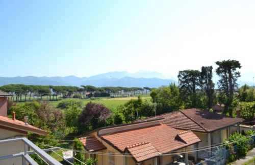 Fiumaretta Apartment | Appartamento 3M close to the Beach with Wi-Fi & Balcony