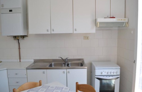 Fiumaretta Apartment | 'Appartamento 5' Near the Beach with Wi-Fi