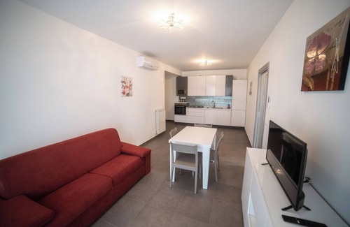 Calimera Apartment | Appartamento A210 Posto al 2° Piano con Terrazzo