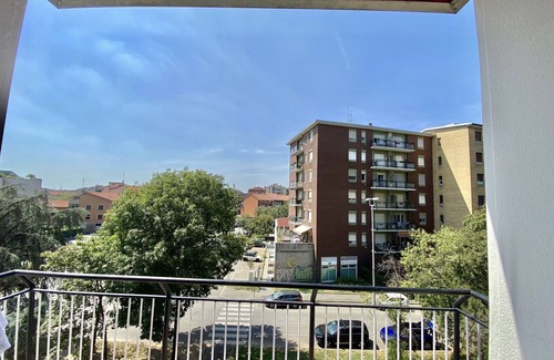 Monza Condo | Appartamento Accogliente per Famiglie a 10 min dal Centro di Monza