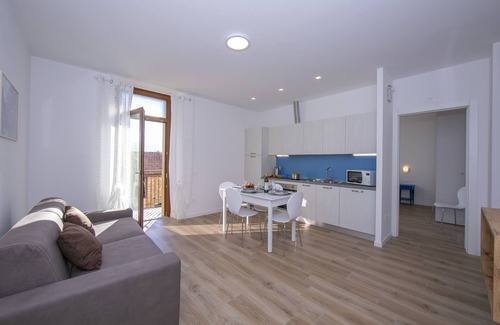 Riva del Garda Apartment | Appartamento Blu, Riva del Garda, Italy