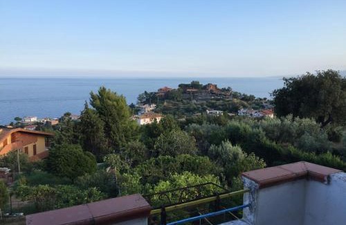 Caminia Apartment | Appartamento Caminia