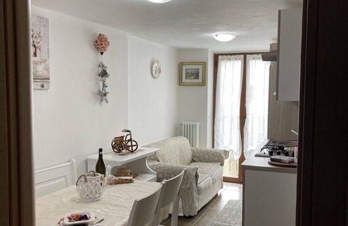 Taceno Apartment | Appartamento Clelia nel Borgo Affrescato