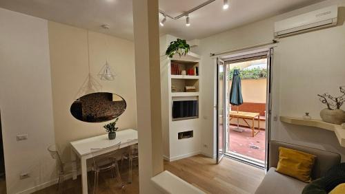 Prenestino-Centocelle Apartment | Appartamento con giardino centocelle metro c