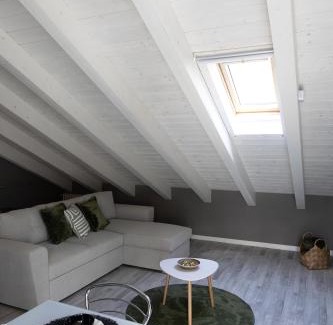 Domodossola Apartment | Appartamento con Terrazza e Jacuzzi Privata