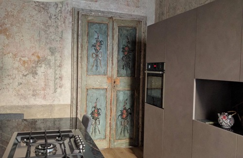 Old Town House | Appartamento di 180mq nel centro di Mantova con affreschi del 17 ° secolo