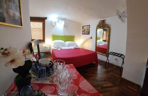 Oltrarno Apartment | Appartamento Girasole