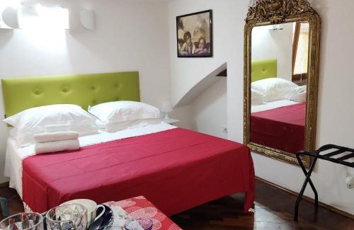 Oltrarno Apartment | Appartamento Girasole