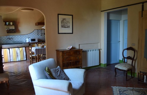 Cantagrillo Apartment | Appartamento Idillico in una Villa Toscana del Xviii Secolo