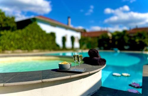 Rivarolo Canavese Apartment | Appartamento in villa con piscina privata e vasca idromassaggio ad uso esclusivo
