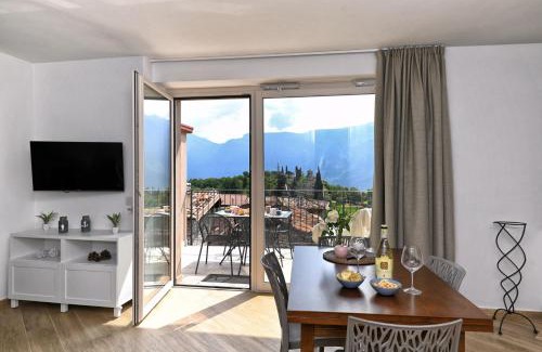 Prabione Apartment | Appartamento Lucia - Theater Home