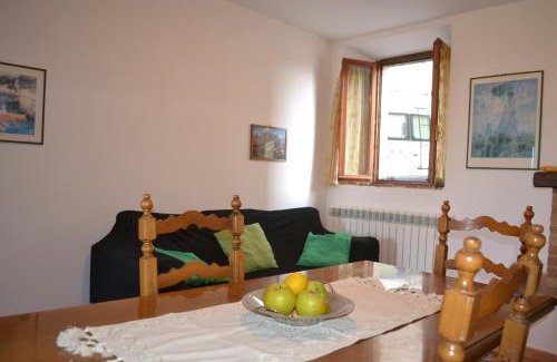 Monticiano Apartment | Appartamento La Chiusa