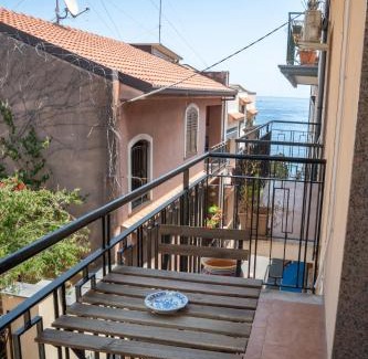 Aci Trezza Apartment | Appartamento La Corsara