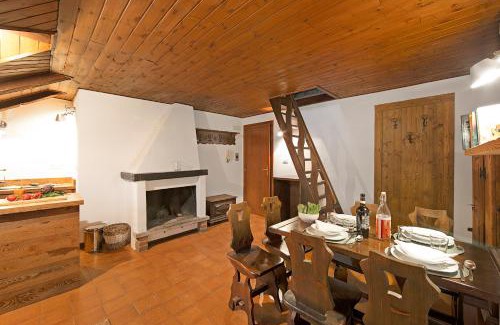 Claviere Apartment | Appartamento La Fontaine Ski In Ski Out - Happy Rentals