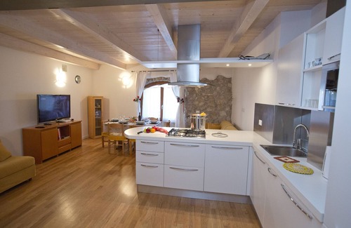 Tenno Apartment | Appartamento Malù Morgana, Tenno, Italy