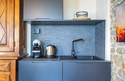 Dogliani Apartment | Appartamento Monet - One Bedroom Apartment, Sleeps 2