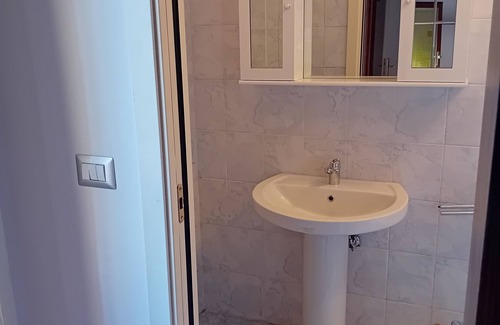 Borgo Panigale Apartment | Appartamento Offre Relax in Contesto Residenziale Tranquillo e Storico