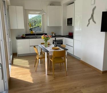 Vignola Apartment | Appartamento Riviera