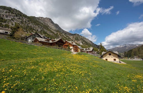 Claviere Apartment | Appartamento Rochebrune 200m From Ski
