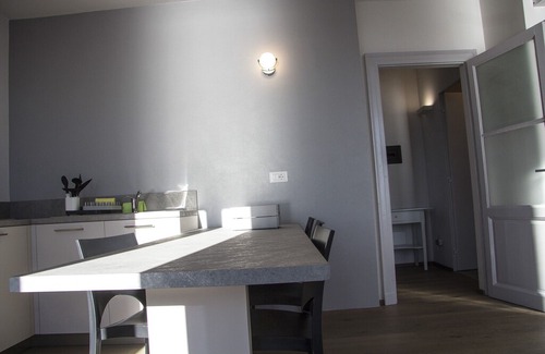 Belgirate Apartment | Appartamento Venere - La Dimora del Glicine