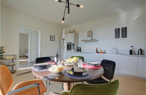 Taino Apartment | Appartamento Vista Angera, Taino, Italy