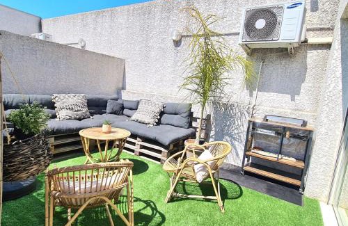 Route d'Arles Apartment | AppartCosy Emplacement Idéal avec Terrasse & Parking Privé
