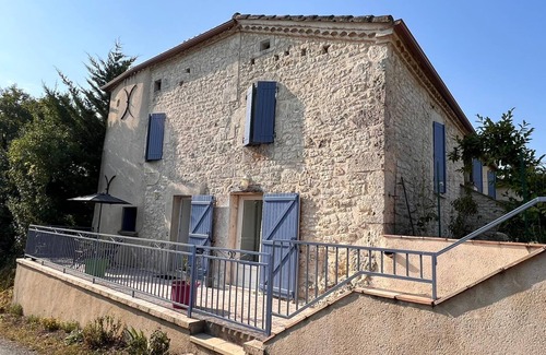 Valprionde Apartment | Appartement Dans Maison Pierre Blanche du Quercy Avec Accès Privé à la Piscine