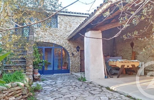 Saint-Christol-Les-Ales House | Appartement Dans mas Cévenol