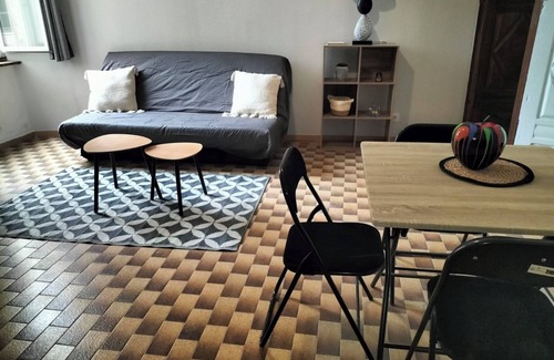Saint-Pons-de-Thomieres Apartment | Appartement le petit bonheur our four-legged friends are welcome