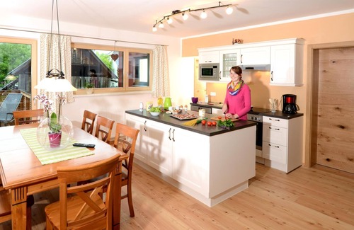 Falkenburg Apartment | Appartement "landlust" ab 3 Nächte - Urlaub im Stall- Familiengenossenschaft