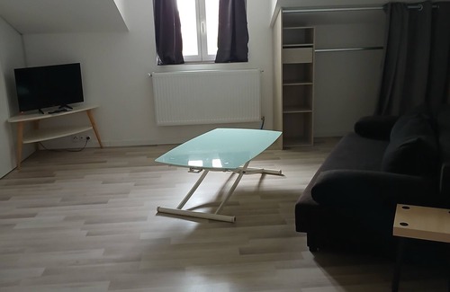 Carrieres Faucilles - Butte Pinson Apartment | Appartement Confortable 3 Pièces Proche Stade de France