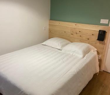 Saint-Symphorien-d'Ozon Apartment | Appartement T2 meublé 2ter