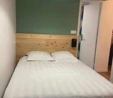 Saint-Symphorien-d'Ozon Apartment | Appartement T2 meublé 2ter