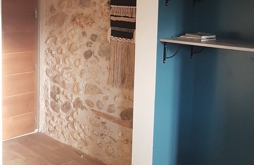 Saint-Jean-en-Royans Apartment | Appartement Chaleureux au Pieds des Montagnes