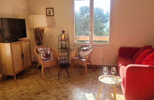 Sainte-Croix-du-Verdon Apartment | Appartement avec vue sur le lac de Sainte-Croix