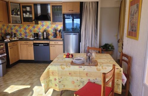 Sainte-Croix-du-Verdon Apartment | Appartement avec vue sur le lac de Sainte-Croix