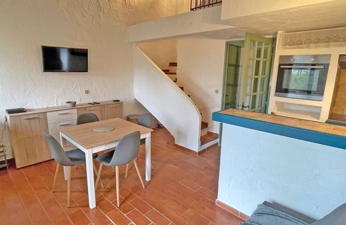 Guerrevieille Apartment | Appartement à 5 Minutes à Pied de la Plage des Cigales