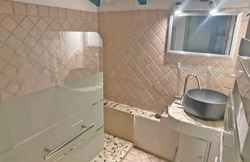 Guerrevieille Apartment | Appartement à 5 Minutes à Pied de la Plage des Cigales