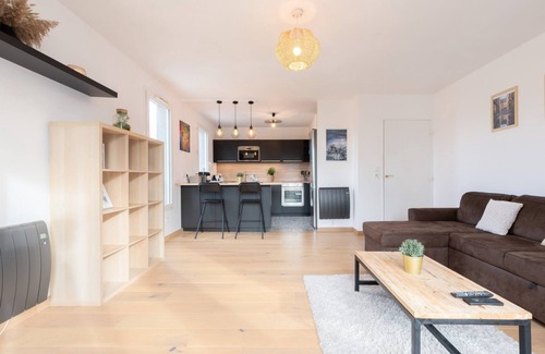 Saint-Maurice Pellevoisin Apartment | Appartement équipé proche gares + parking !