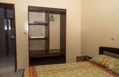 Porto-Novo Apartment | Appartement 1 lit 2 Place Avec Douche Personel Ideal Pour 2 Personnes